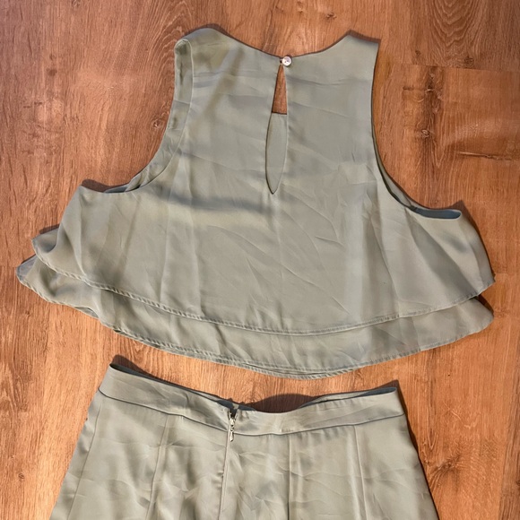 Show Me Your Mumu King’s Crop Top and Princess Di Maxi Skirt - Picture 7 of 10